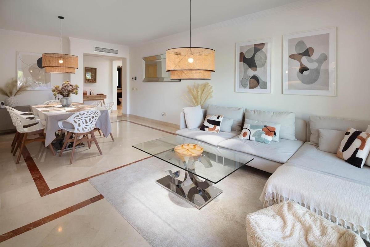 Stunning 2 Bed El Palmeral Near The Rdr483 Marbella