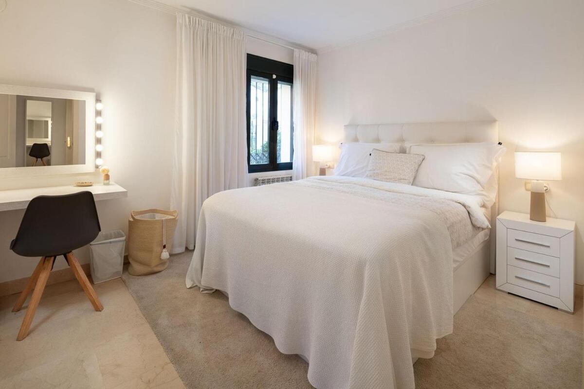 Stunning 2 Bed El Palmeral Near The Rdr483 * Marbella